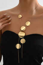 Collar Geométrico Calado Elegante