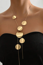 Collar Geométrico Calado Elegante