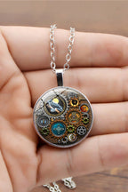 Collar Steampunk con Gema y Reloj Mecánico