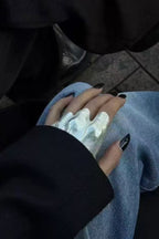 Anillo de Metal Plisado de Forma Irregular