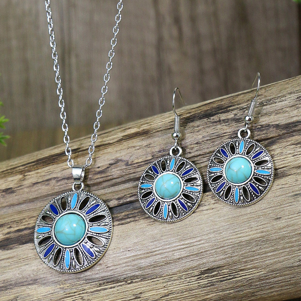 Conjunto de Pendientes y Collar Étnico Vintage con Turquesa y Diamantes