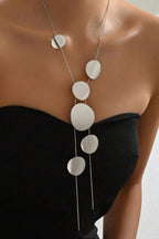 Collar Geométrico Calado Elegante