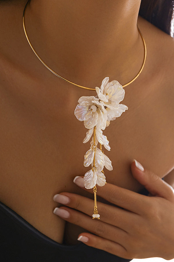 Pendientes de Sirena con Borlas Florales Nacaradas