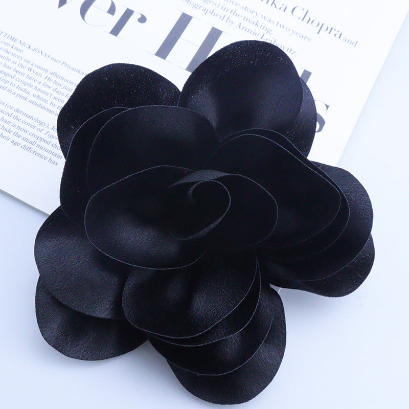 Broche de Flor de Tela Satinada Combinable