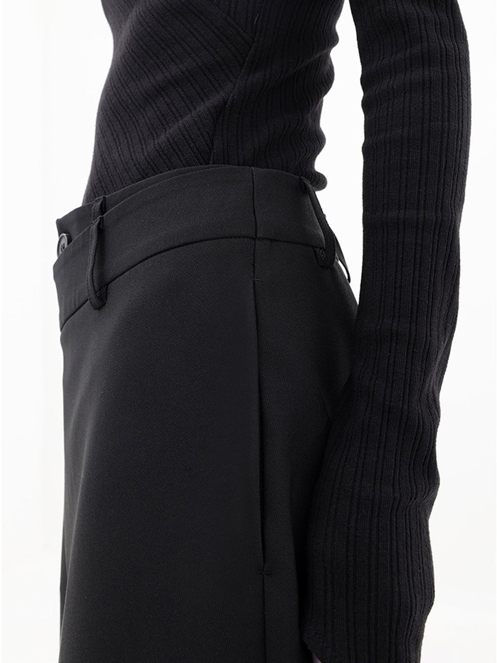 Pantalón de Vestir Ancho Asimétrico con Capas y Botones