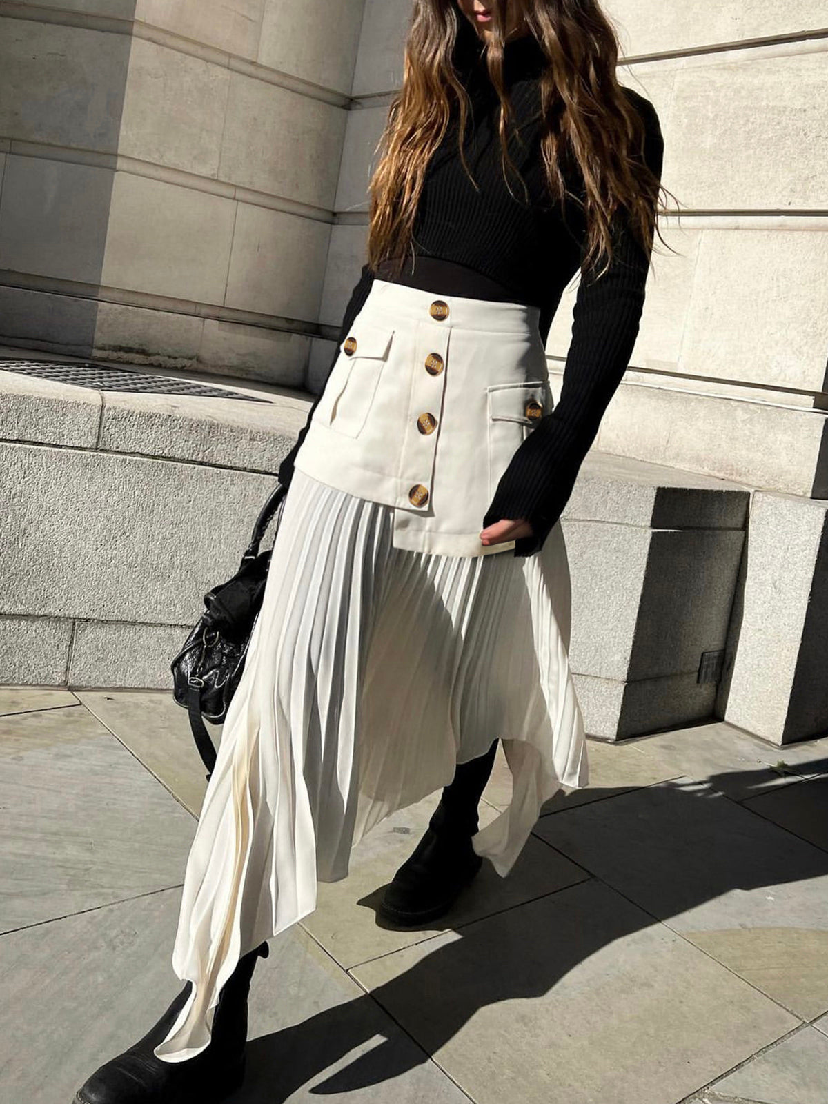 Falda Midi Plisada Asimétrica con Botones y Patchwork