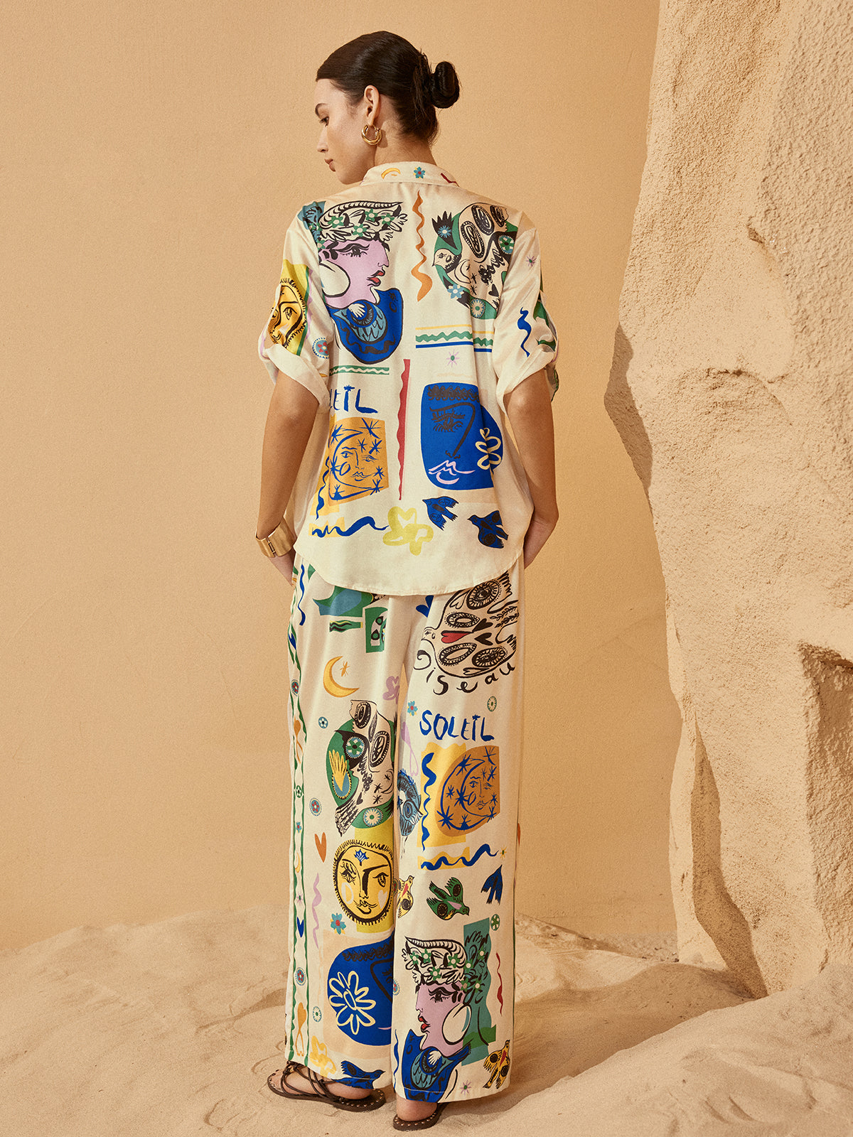 Conjunto de Pantalón Oversize de Satén con Solapa Estampado Grafiti