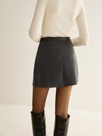 Minifalda Elegante Plisada con Cinturón