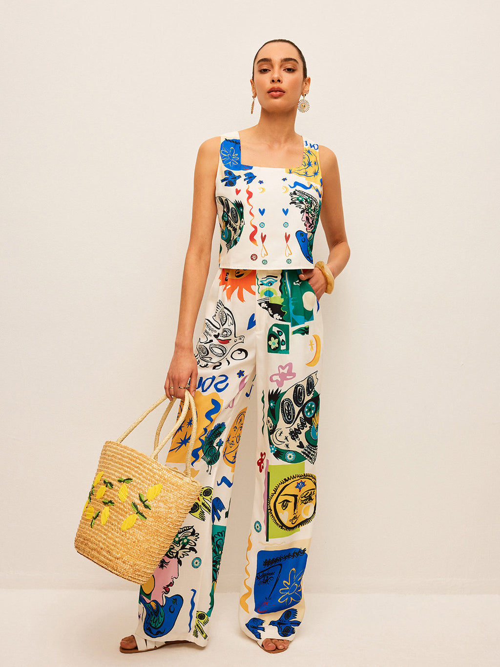 Conjunto de Top Corto con Estampado Gráfico y Pantalón Ancho