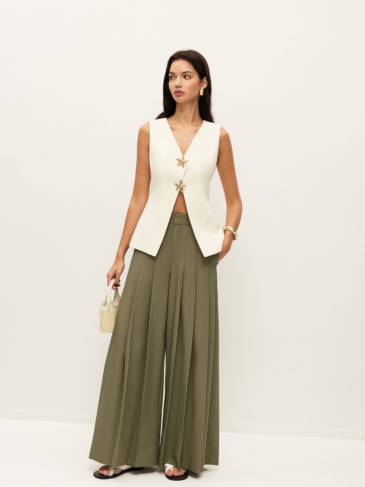 Starfish Metal Detail V-Neck Sleeveless Vest