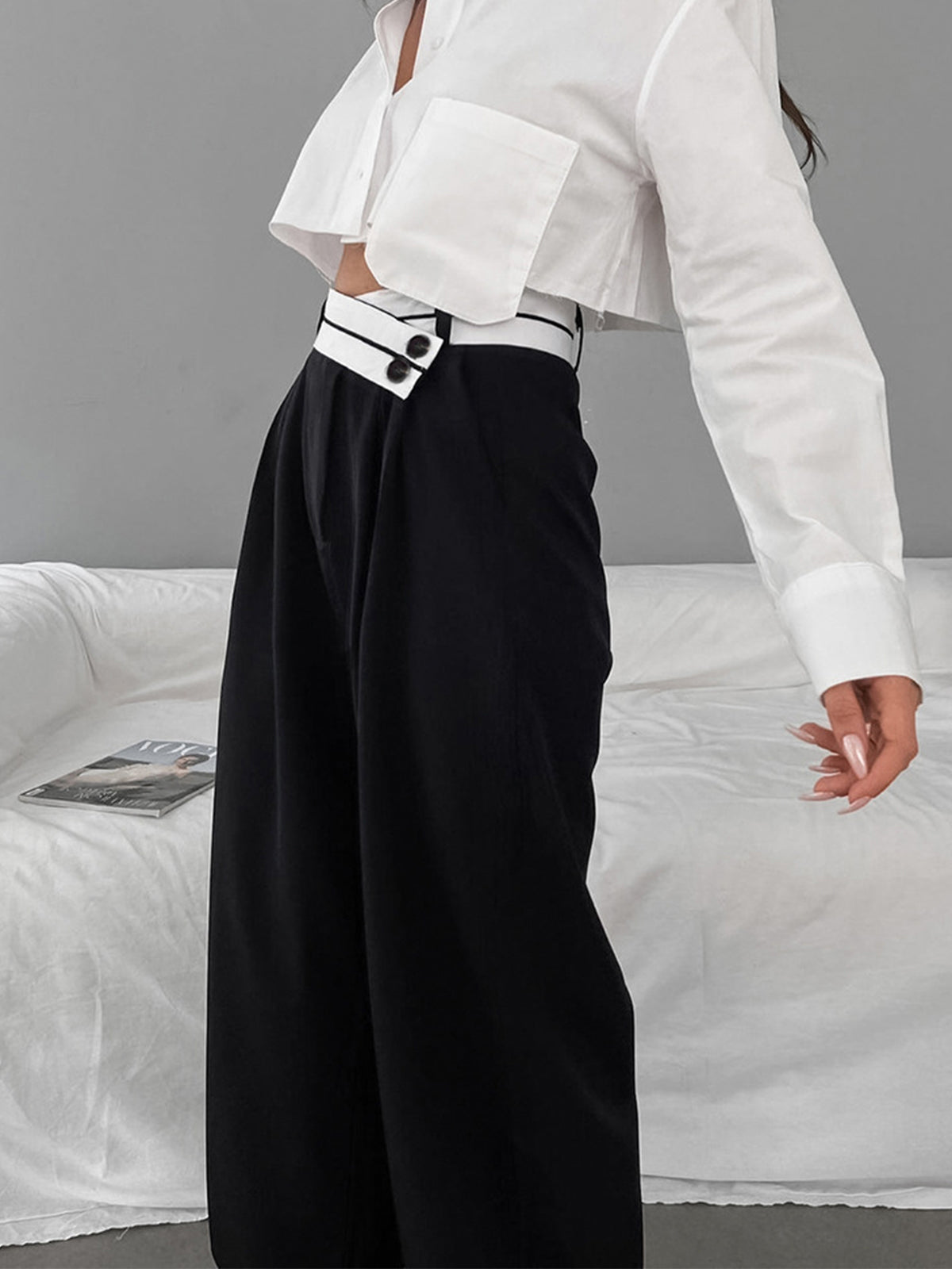 Pantalón de Vestir Ancho Asimétrico con Cinturilla de Contraste