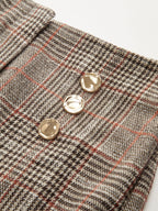 Pantalón Ancho a Cuadros con Abertura y Detalle Metálico
