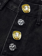 Jeans Anchos con Detalle de Botones Metálicos