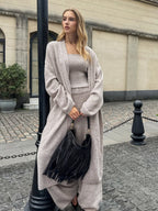 Conjunto de Tres Piezas: Bustier, Cárdigan y Pantalón de Punto