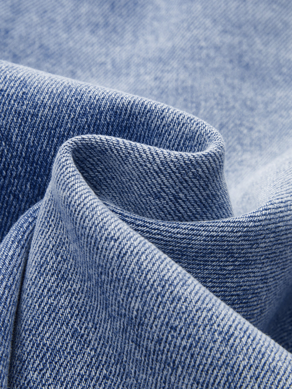 Falda Midi de Denim Asimétrica con Abertura