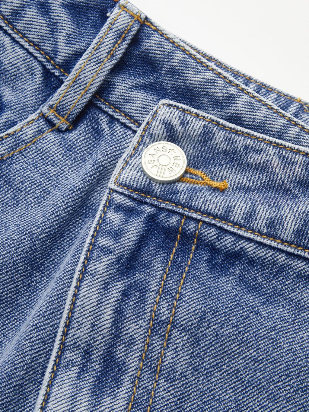 Falda Midi de Denim Asimétrica con Abertura