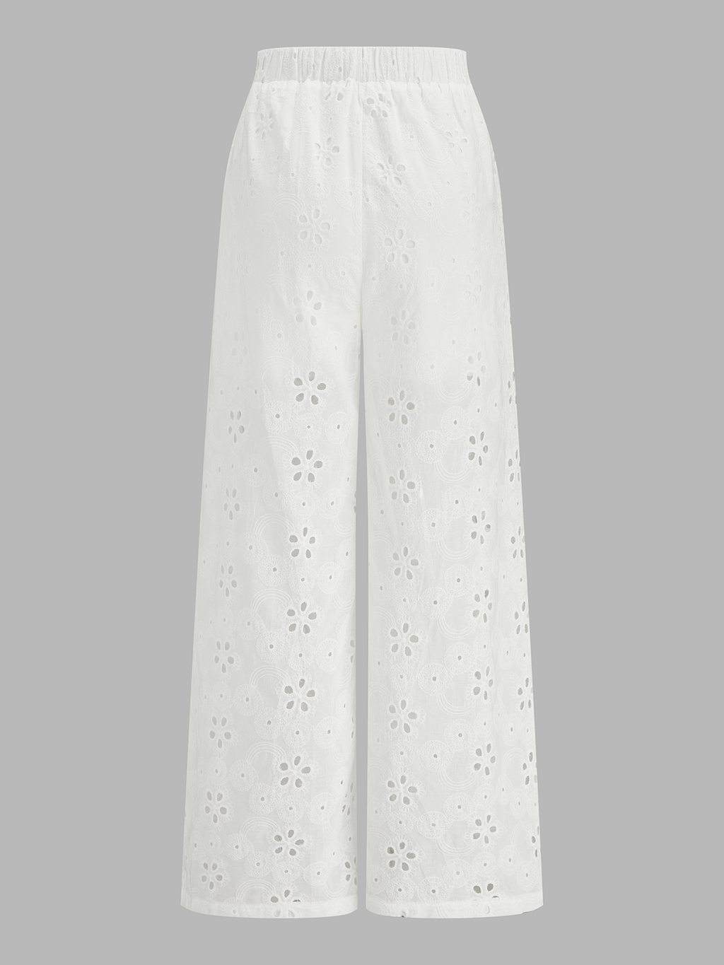 Conjunto de Dos Piezas con Bordado Ojal y Pantalón