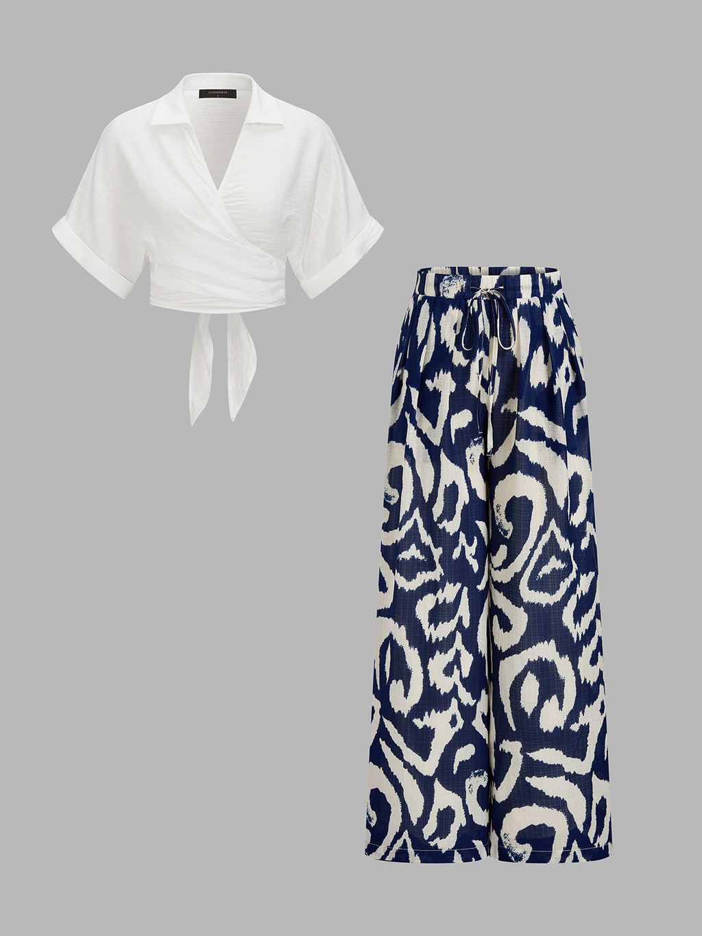 Conjunto de Top Corto con Lazo Trasero y Pantalón de Estampado Abstracto