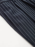 Conjunto de Camisa Sin Mangas y Pantalón de Raya Diplomática