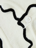 Contrast Wave Edge Button Front Knit Top