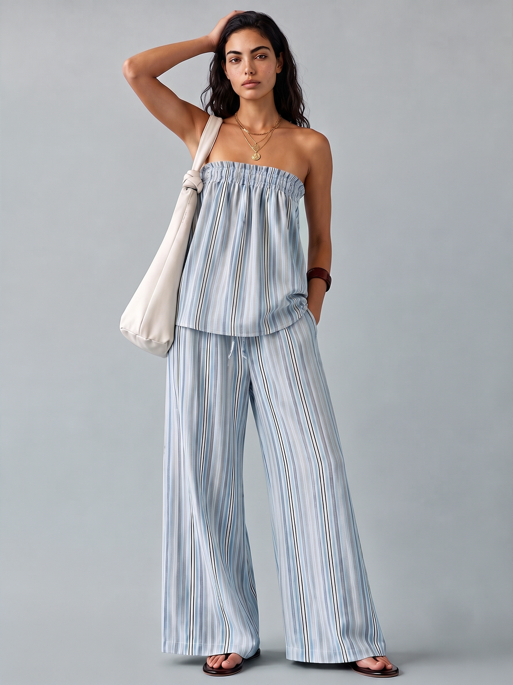 Conjunto de Top Tubo a Rayas y Pantalón con Cordón