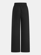 Pantalón Recto con Costura Frontal y Detalle de Barra Metálica