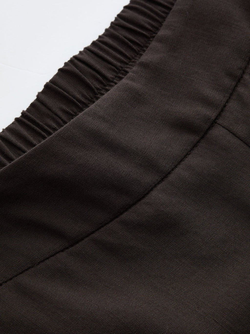 Pantalón Ancho de Dobladillo Irregular