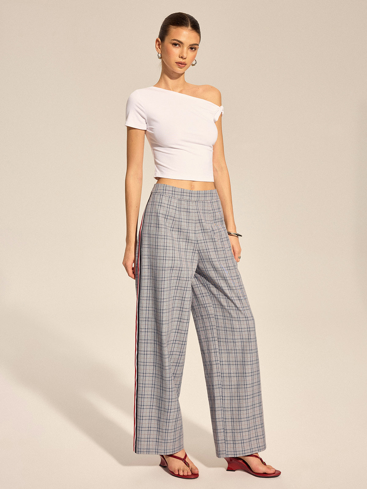Pantalón Recto a Cuadros con Raya Lateral