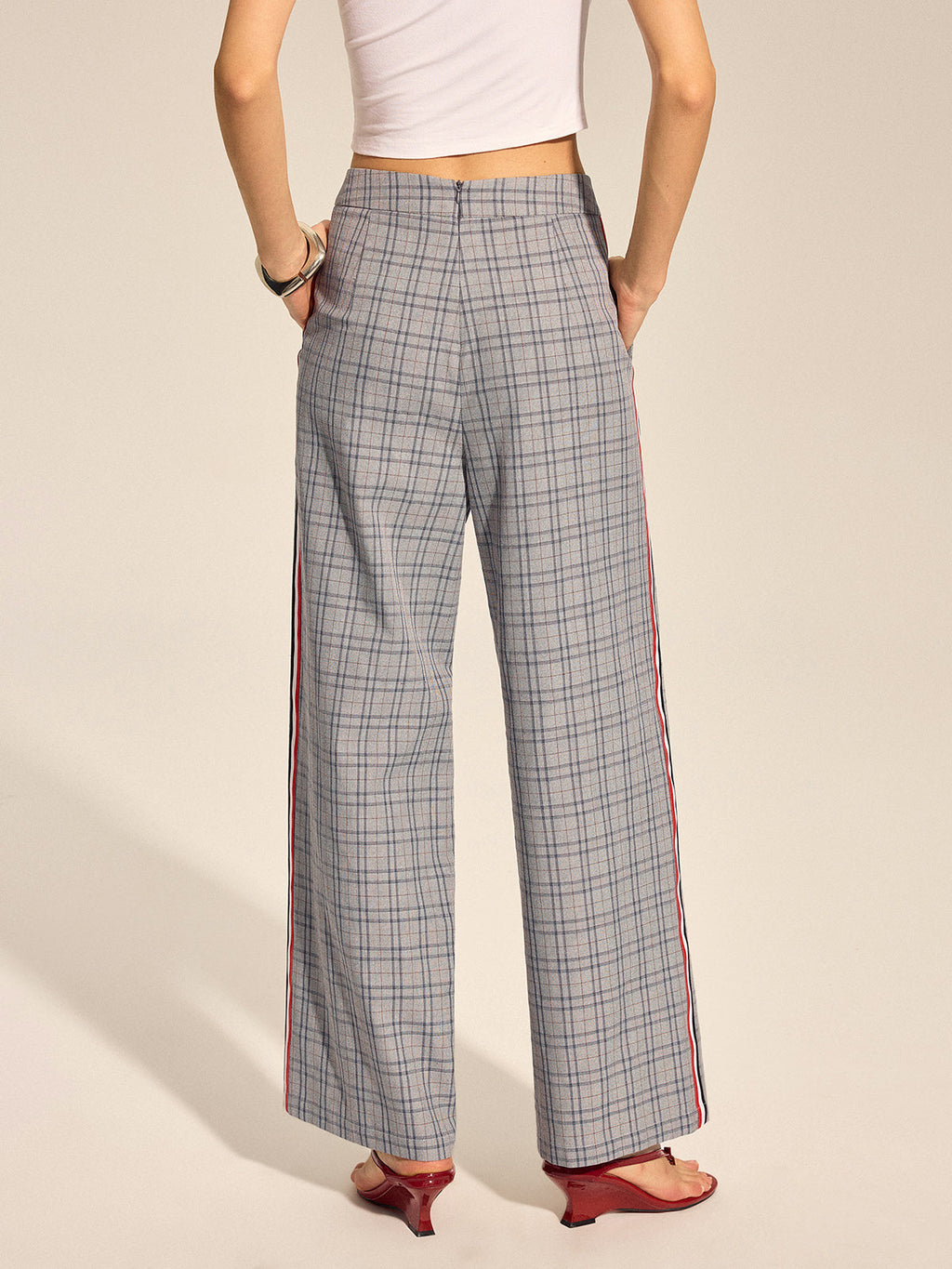 Pantalón Recto a Cuadros con Raya Lateral