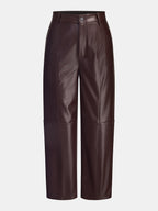 Pantalón Recto Corto con Costuras de Piel Sintética