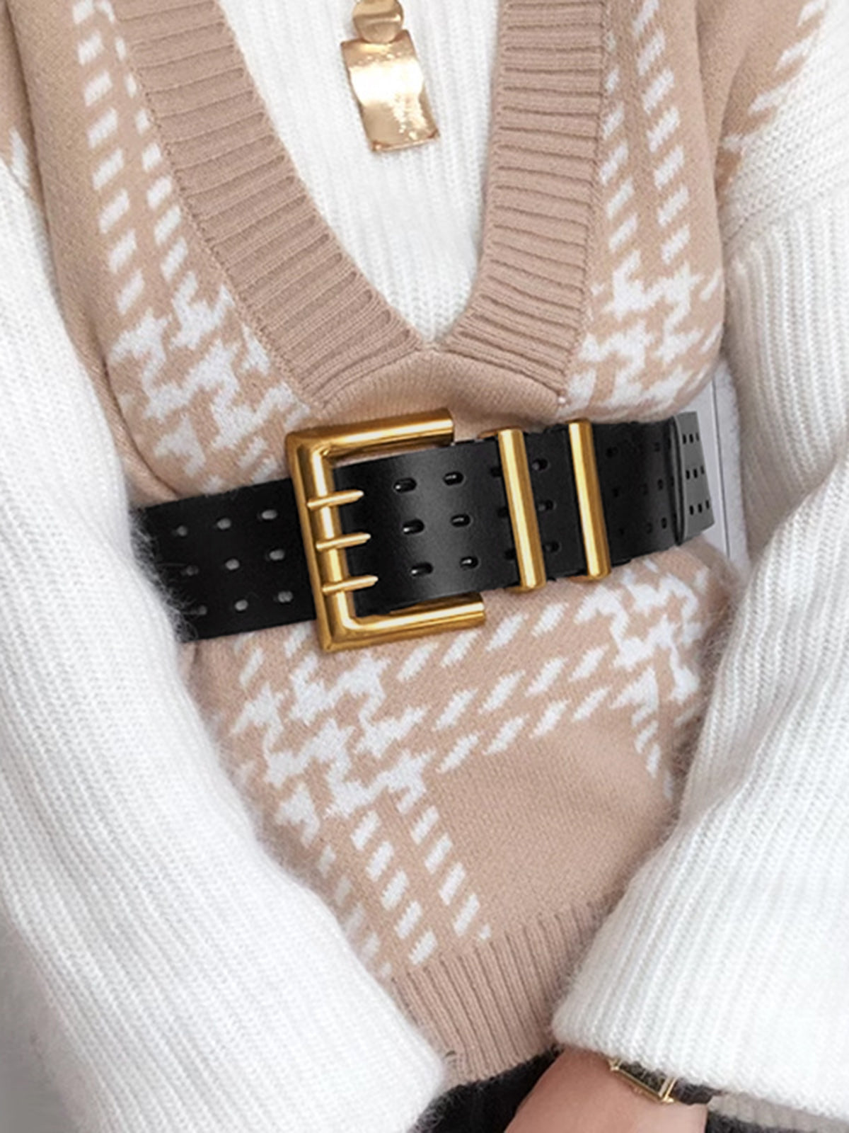 Multi‑Prong Buckle Wide Leather Waist Belt