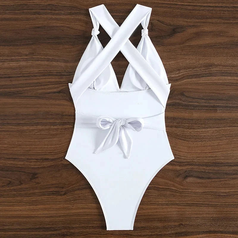 Bañador blanco con tirantes cruzados