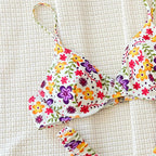 Biquini con diseño floral