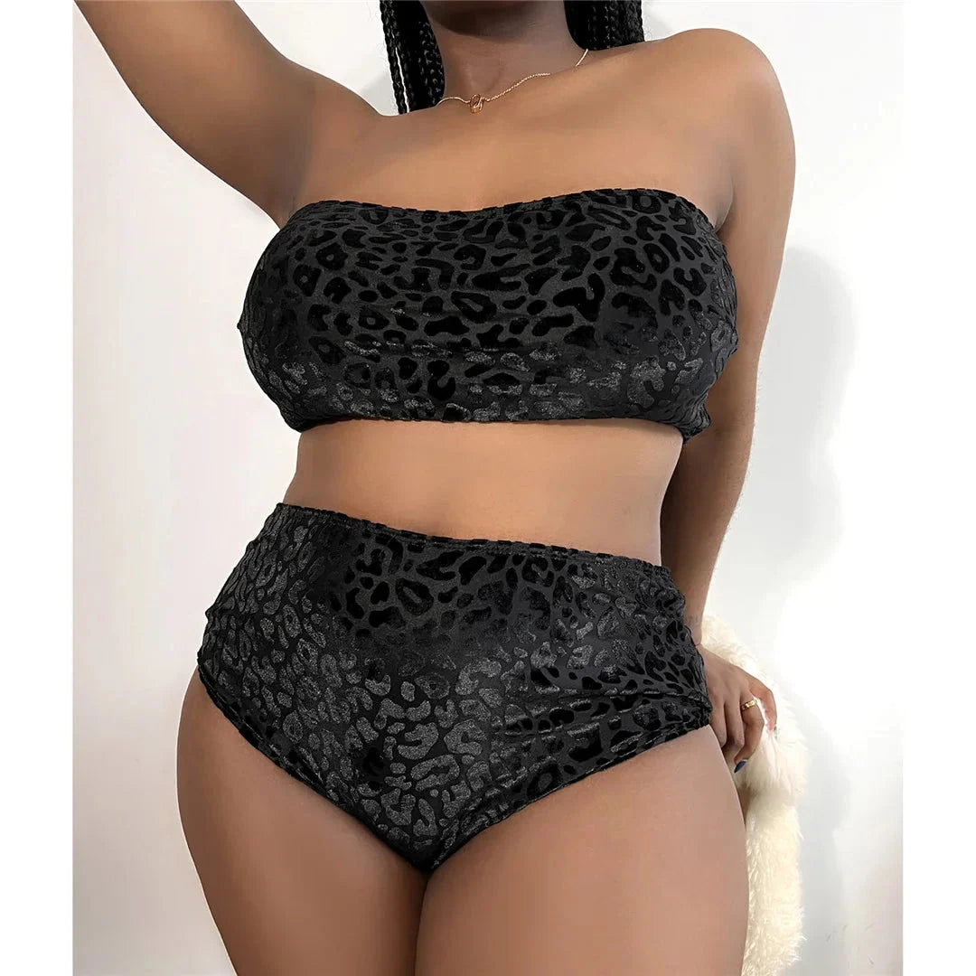 Biquini plus size sin hombros con estampado de leopardo
