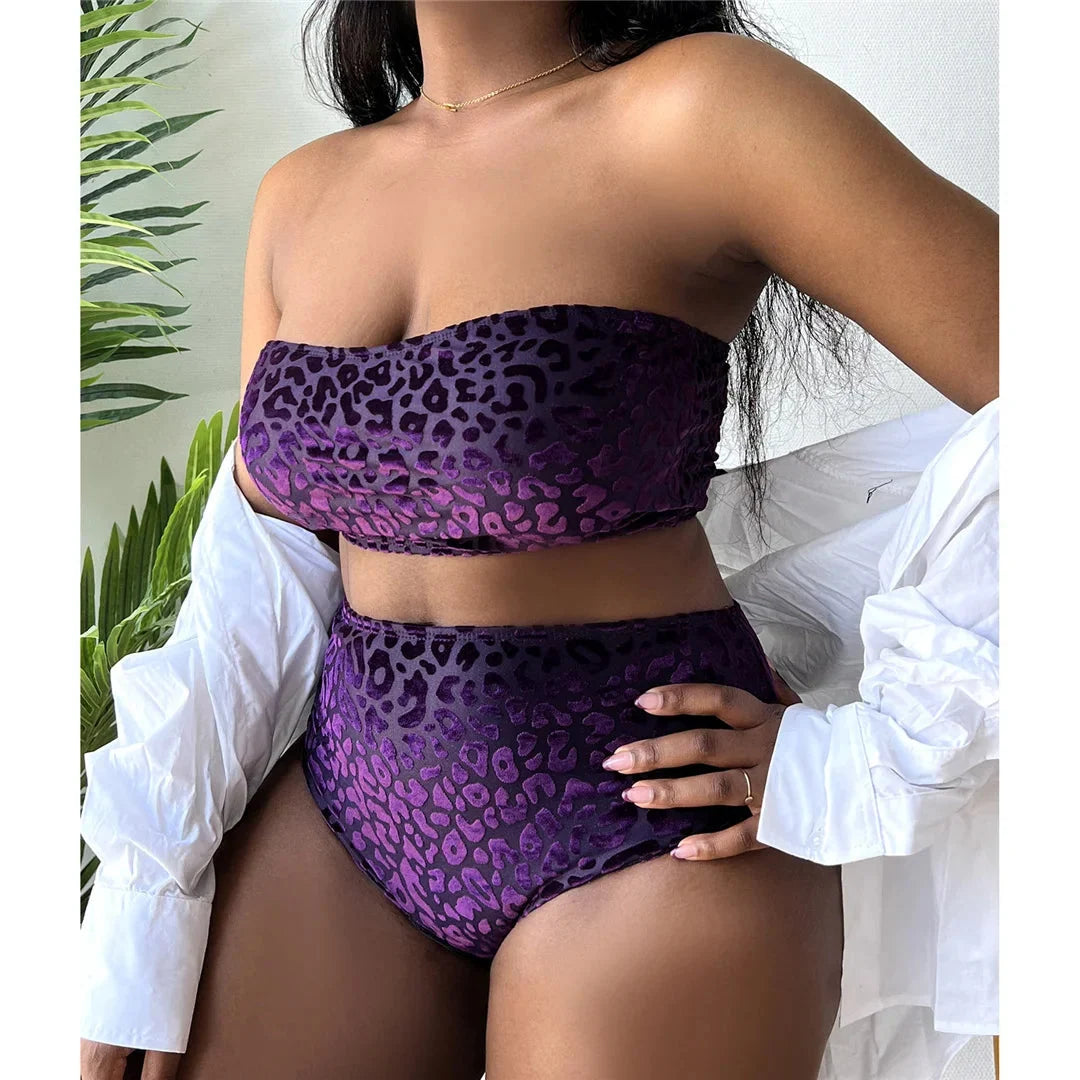 Biquini plus size sin hombros con estampado de leopardo