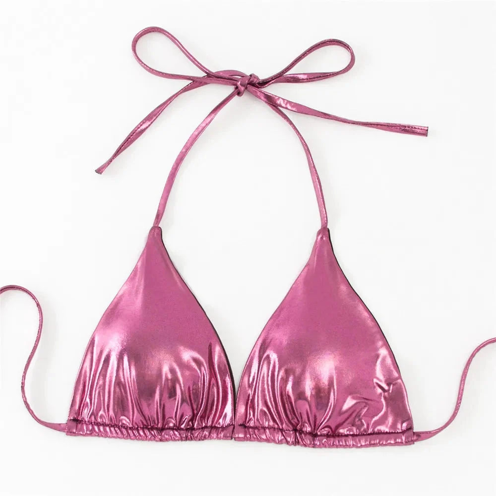 Conjunto de biquini y minifalda de diseño metálico