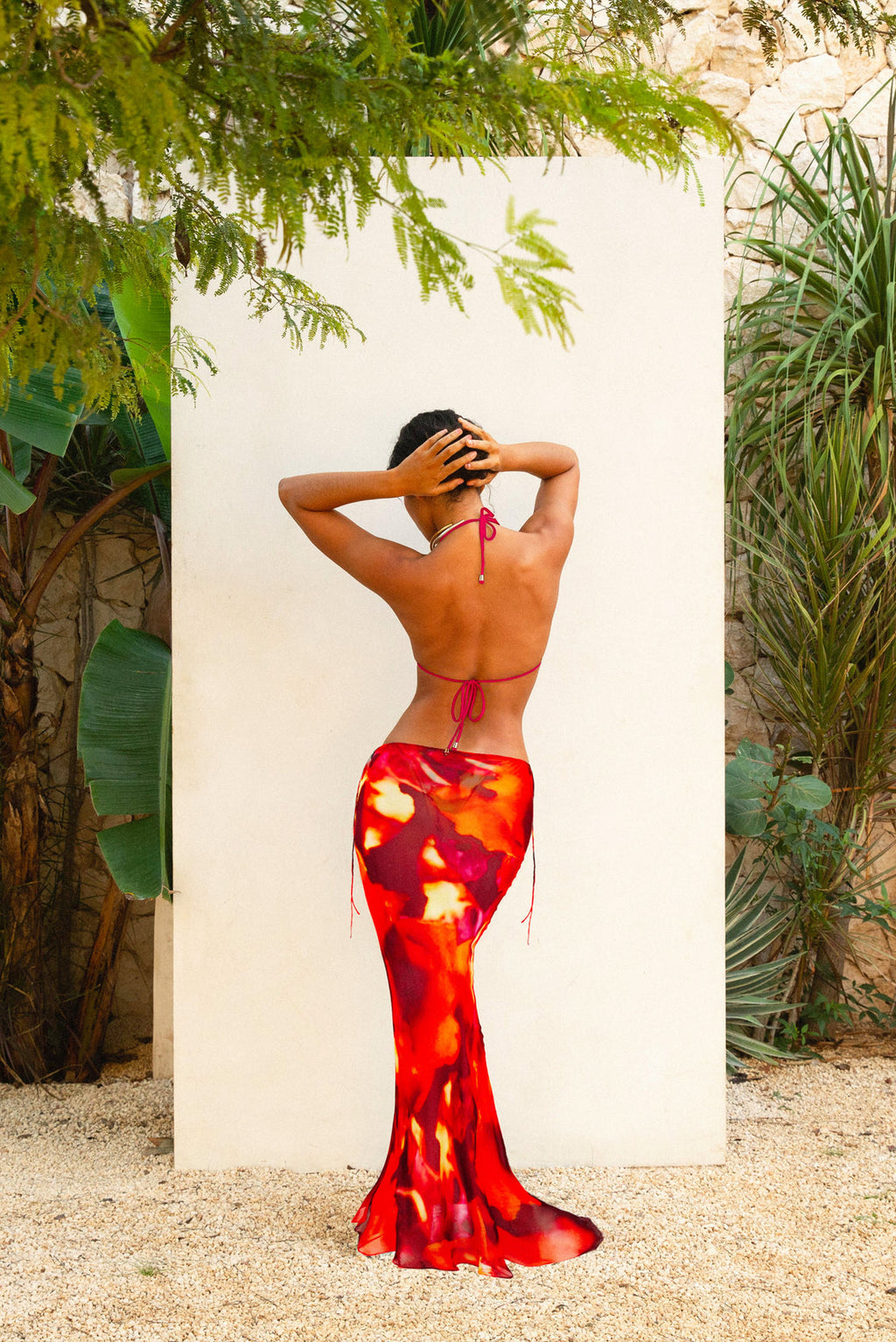 Conjunto playero con falda maxi