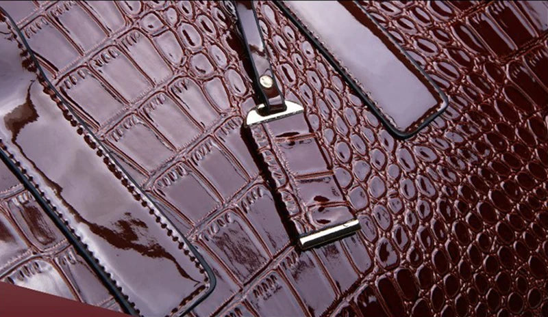 ERIS - Bolso de Gran Capacidad Cocodrilo en Cuero Charol