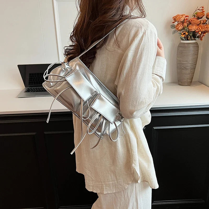 REIS - Bolso de Piel Charol Elegante con Bandolera