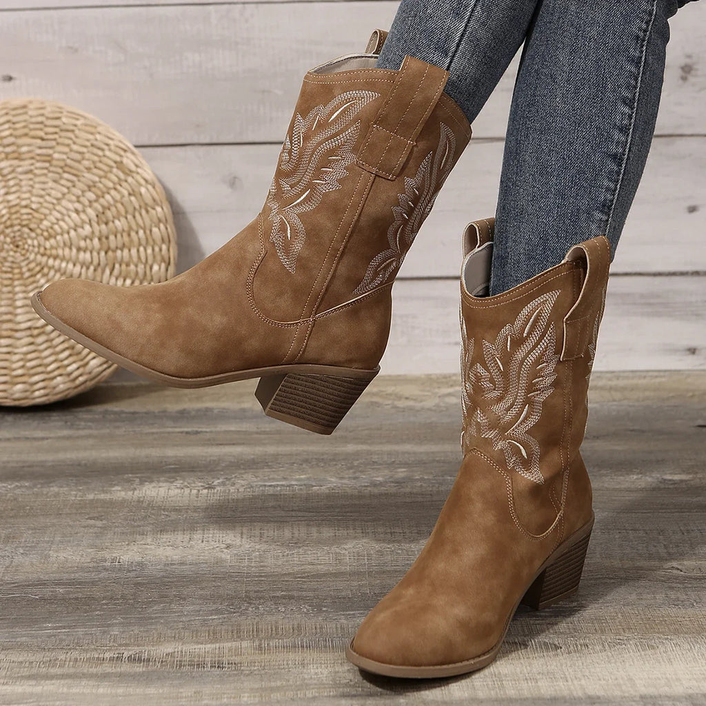 Juana - Bota Campera Baja Bordado Estilo Cowboy