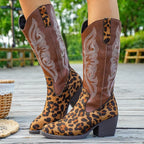 Paula - Bota Campera Bordada de Estilo Leopardo