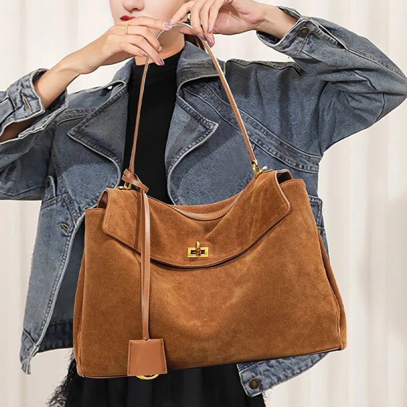 KELLY - Bolso Grande Chic de Gamuza