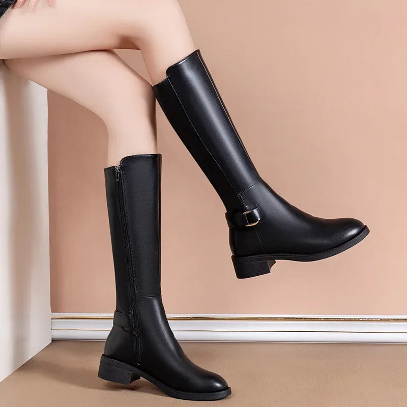 Lotta - Bota Alta Negra de Hebilla Metálico