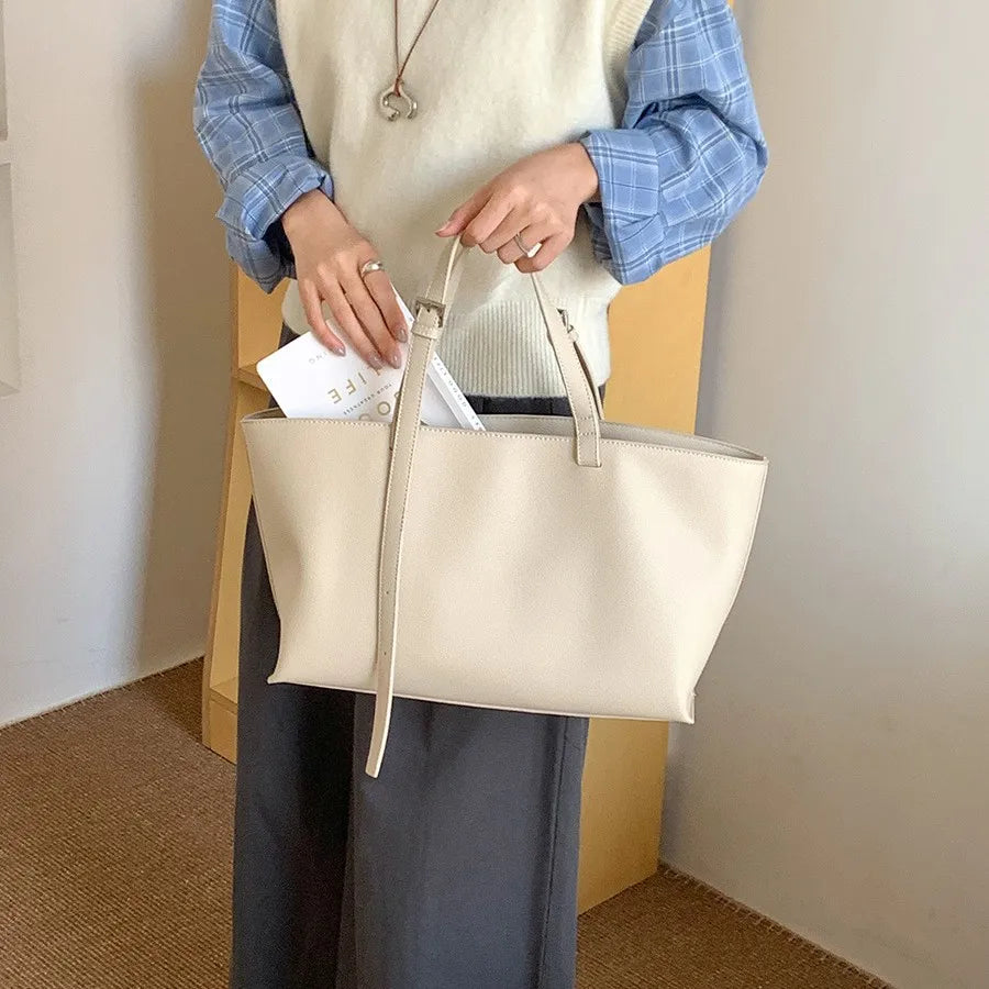 EDEN - Bolso Grande de Cuero Liso