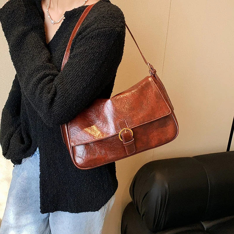 LAVA - Bolso Bandolera Retro de Piel Lisa