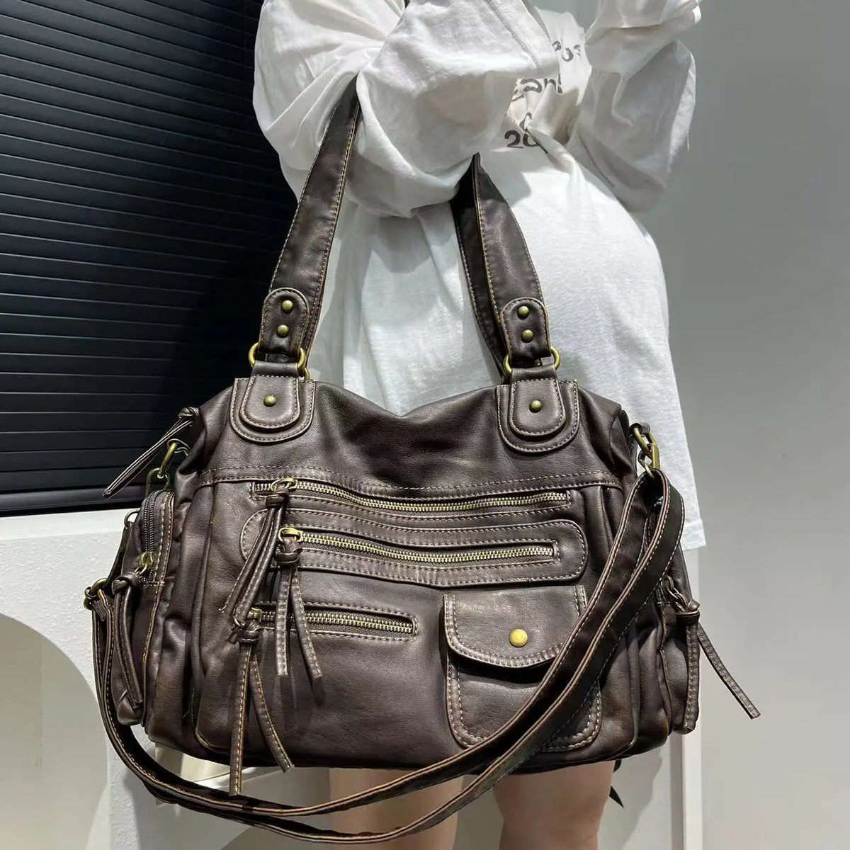 LILIA - Bolso de Piel Vintage Multibolsillos
