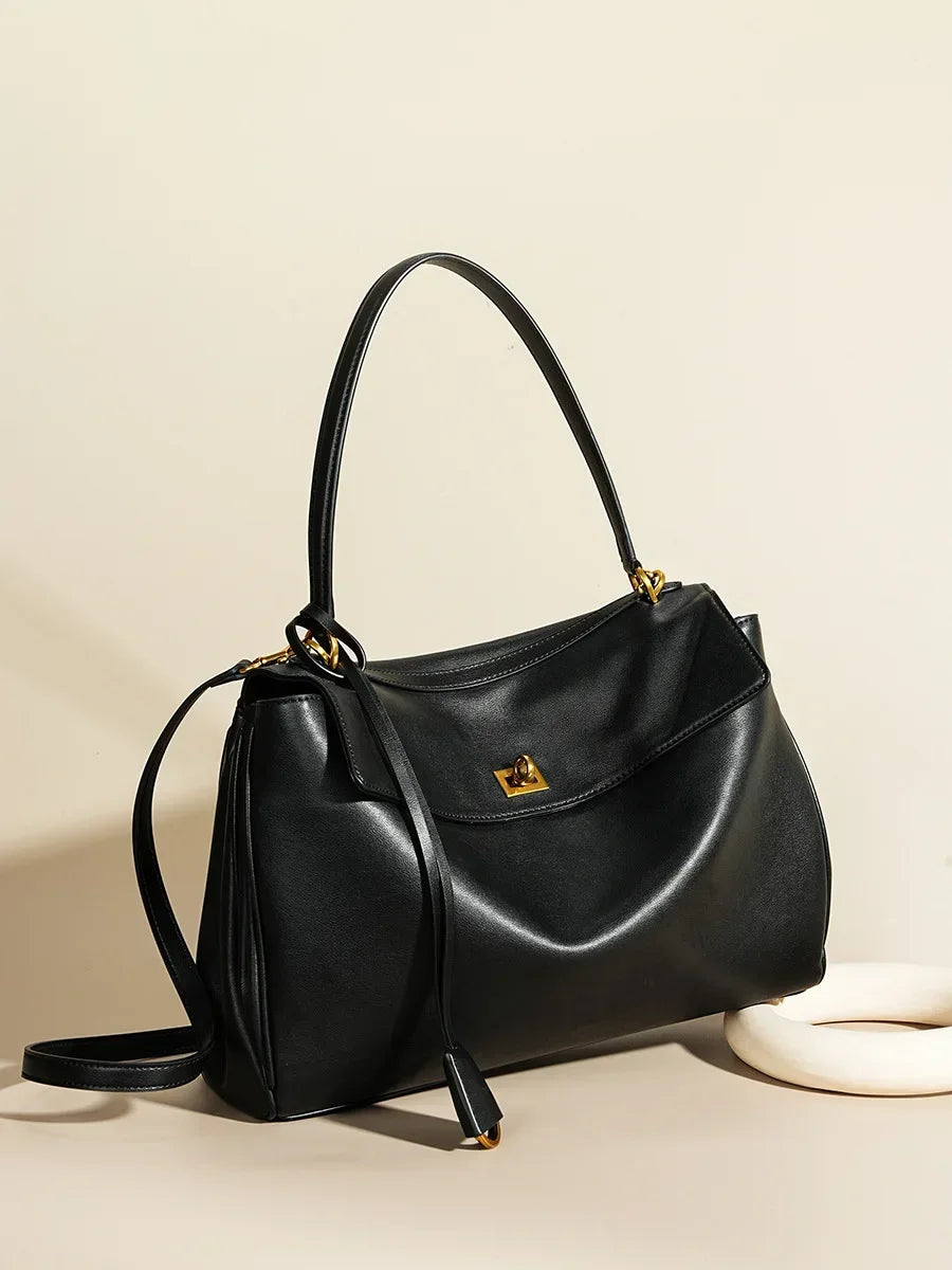 KELLY - Bolso de Piel Lisa Refinado