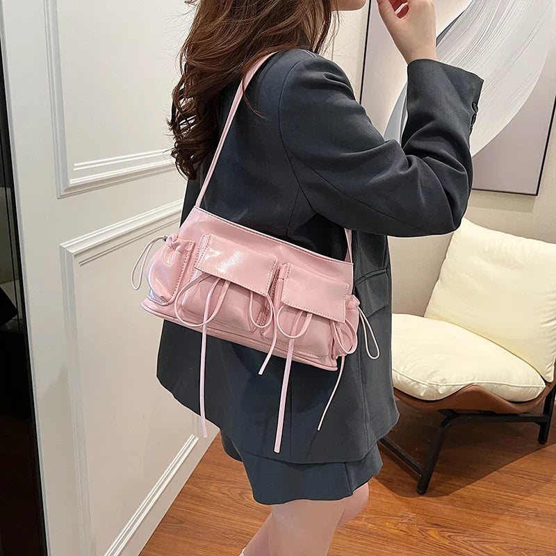 REIS - Bolso de Piel Charol Elegante con Bandolera