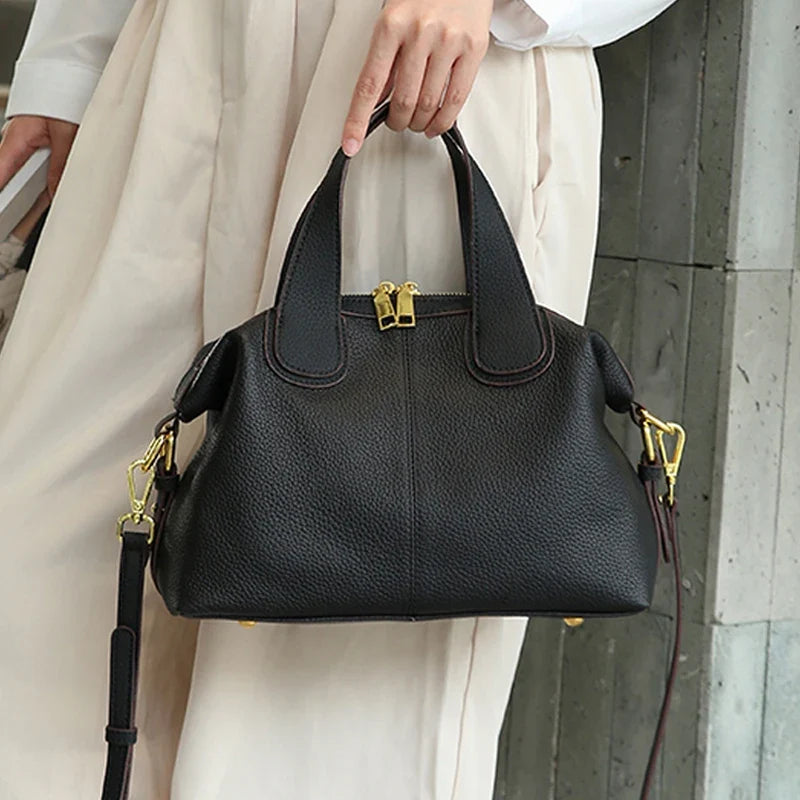 NELLY - Small Smooth Leather Bag
