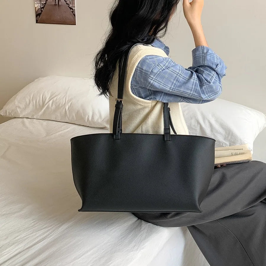 EDEN - Bolso Grande de Cuero Liso